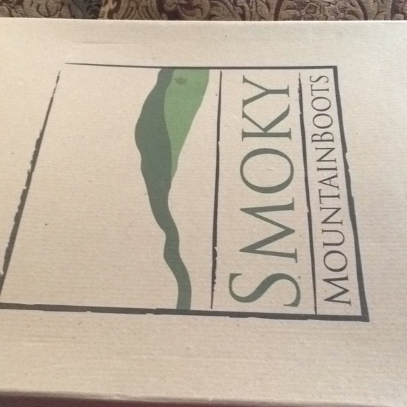 Boots - Picture 5 of 6